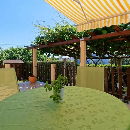 Apartment Marjeta *
