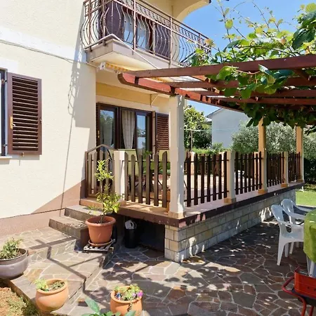 Apartment Marjeta